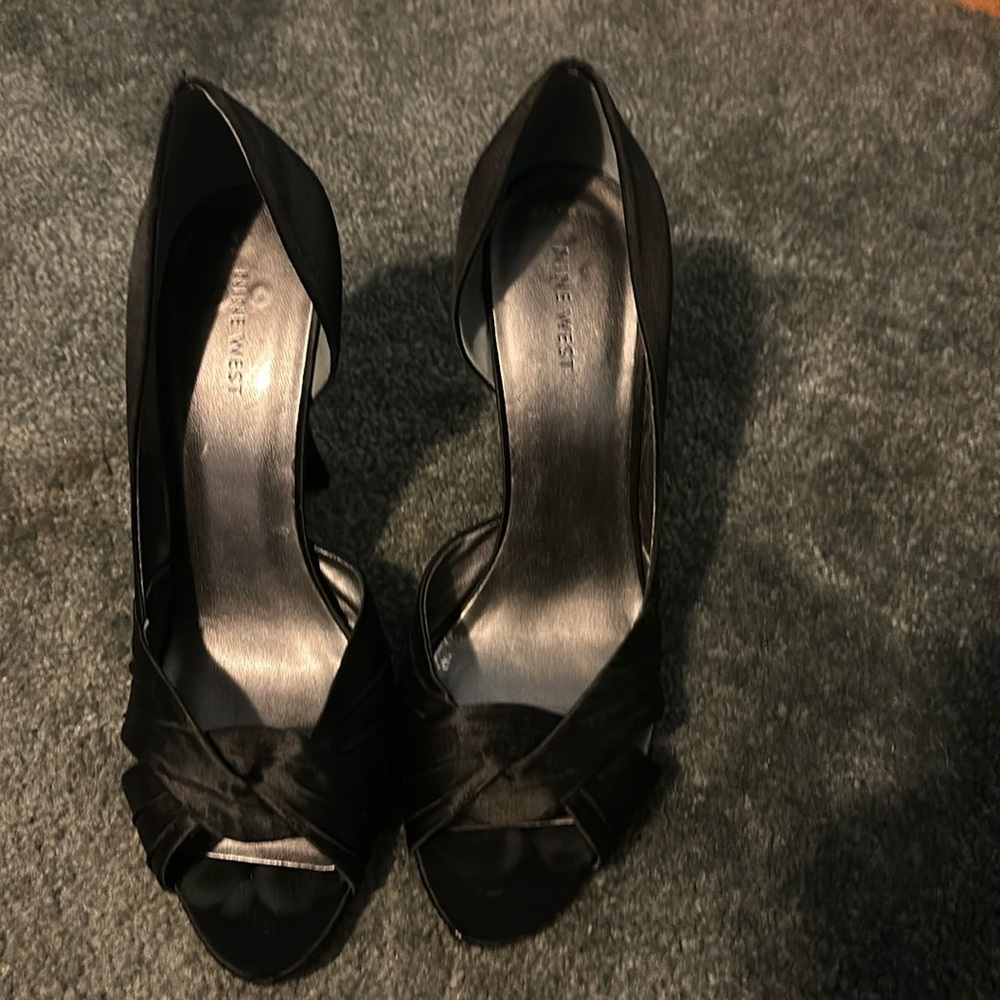 Black open toes dress heels